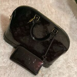 LV ❤️ Vermis Alma Bag and Wallet (This is a steal)